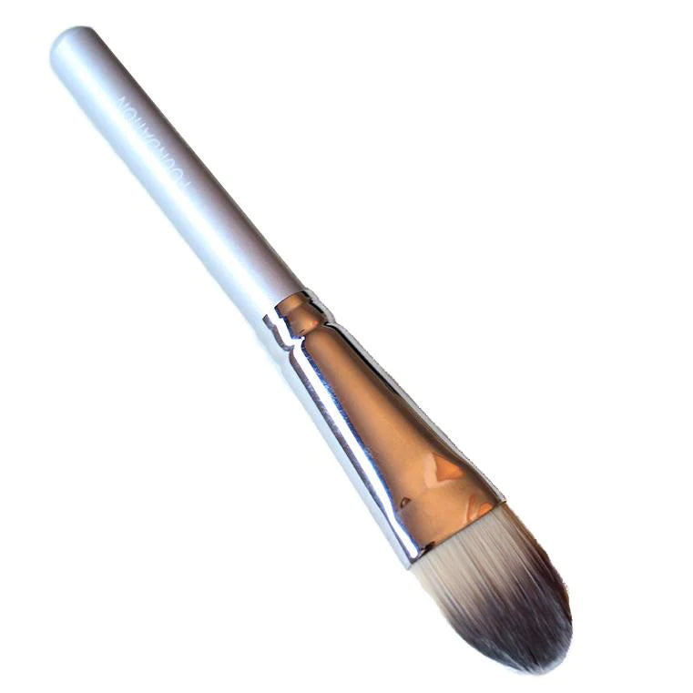 La Bella Donna: Foundation Brush – Thompson Alchemists